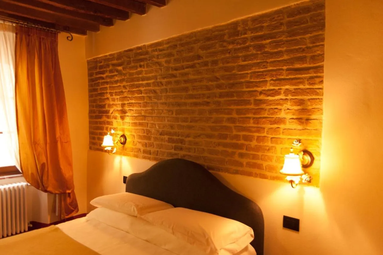 Bed and Breakfast Palazzo Benucci à San Gimignano 0*,  Italie