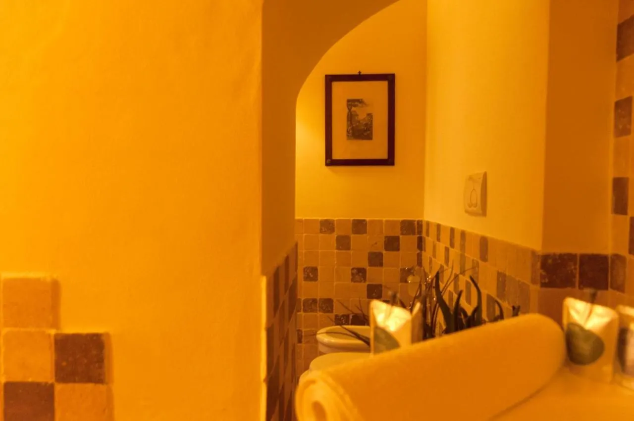 Palazzo Benucci Bed & Breakfast San Gimignano 0*,