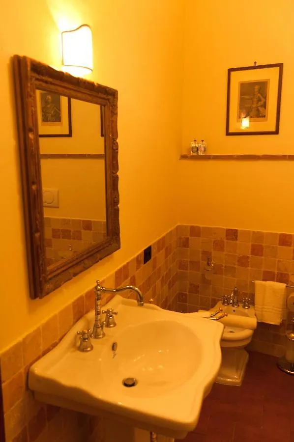 Palazzo Benucci Bed & Breakfast San Gimignano 0*,