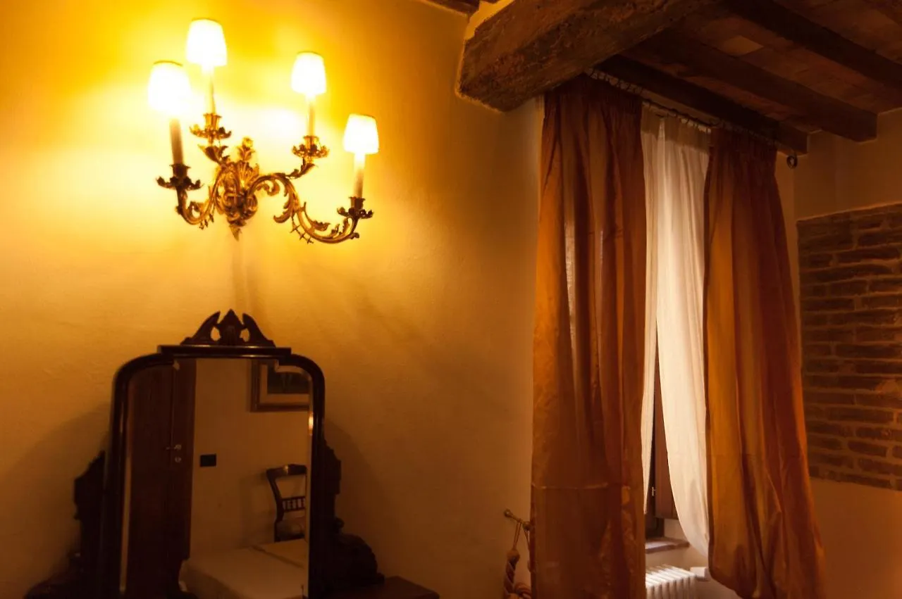 Palazzo Benucci Bed & Breakfast San Gimignano Italy